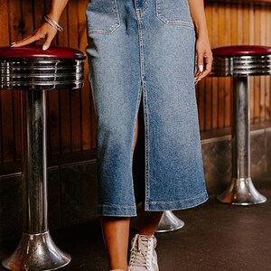 Sky Blue Bliss: Chic Midi Denim Skirt With 4 Trendy Patch Pockets and ...