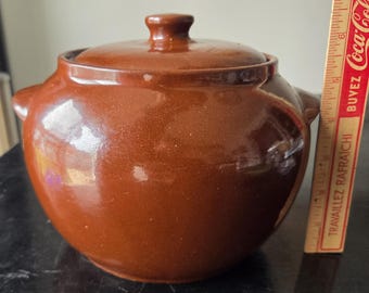 Vintage 1930's WATT POTTERY "76" Oven Ware Brown Glaze Bean Pot or Crock pot with original lid