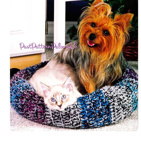 Vintage Crochet Pattern 17" Snuggly Round Donut Pet Bed PDF Instant Digital Download Small Medium Cats Dogs 10 Ply