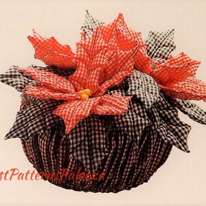 Vintage Sewing Pattern 15" Gingham Christmas Poinsettia Flower Basket Quilted Centerpiece PDF Instant Digital Download Holiday Table Decor image 4