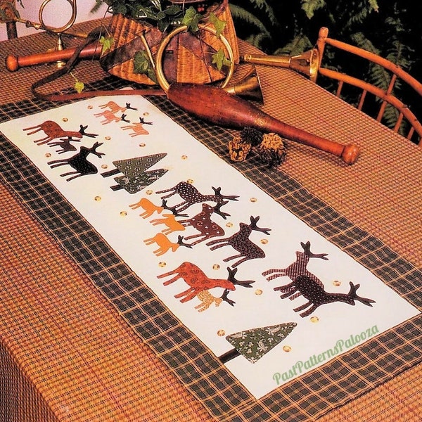 Vintage Sewing Pattern Christmas Calico Reindeer Table Runner Quilt Top Applique PDF Instant Digital Download Holiday Centerpiece Mat 42x19