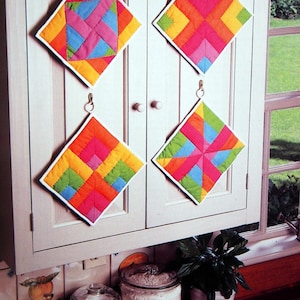 Vintage Sewing Pattern Quilted Geometric Patchwork Square Potholders PDF Instant Digital Download Colorful Parquetry Quilt Pot Holders