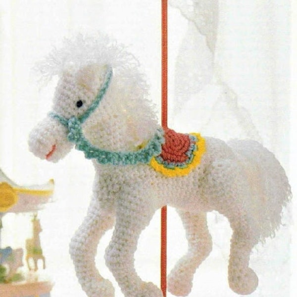 Vintage motif au crochet 10" Carnival Carousel Horse PDF Téléchargement numérique instantané Peluche manège, tour Amigurumi 4 fils à tricoter peignée