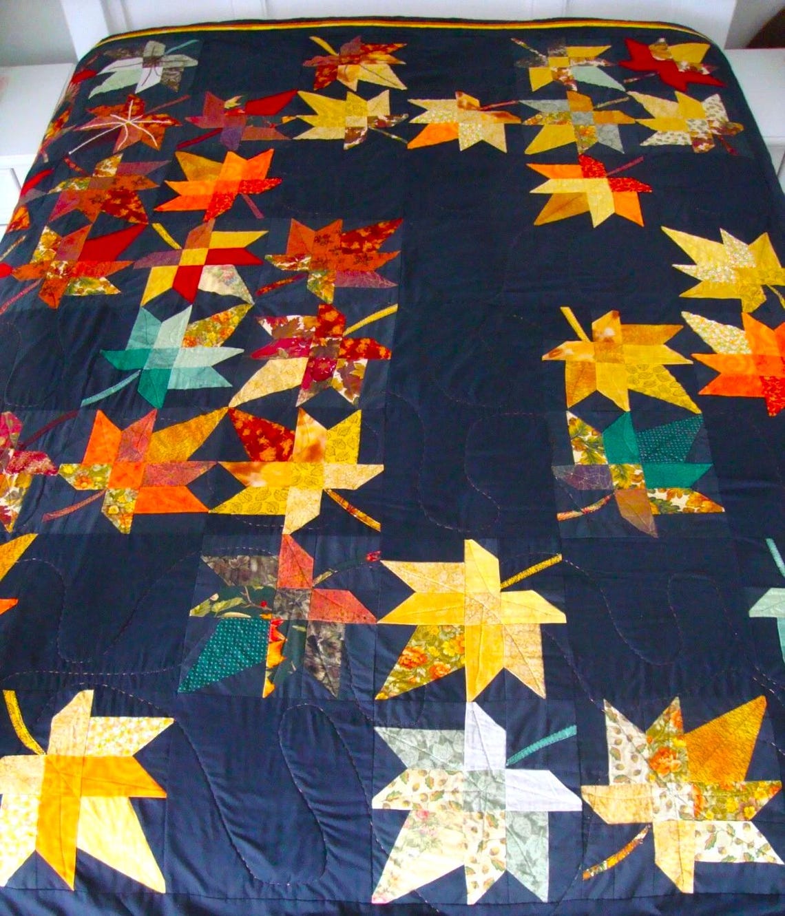 Vintage Sewing Pattern Windy Autumn Falling Leaves Patchwork Bed Quilt ...