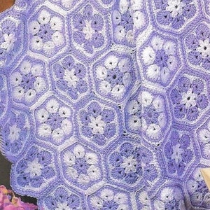 Vintage Crochet Pattern Hexagon Flower Blanket Afghan PDF Instant Digital Download Pretty Floral Throw 40x40 10 Ply imagen 2