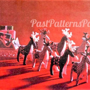 Vintage Christmas Sewing Pattern Reindeer Sleigh Centerpiece Soft Sculpture Gingham Fabric PDF Instant Digital Download Table Mantel Decor