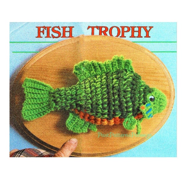 Modèle au crochet vintage 9 po. Trophy poisson monté taxidermie PDF Téléchargement numérique instantané Peluche de pêche Amigurumi 4 plis