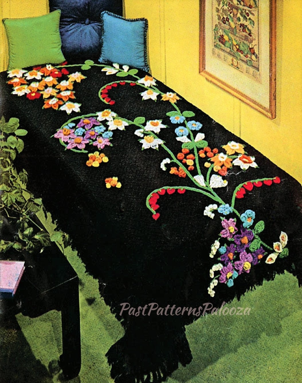 Vintage Crochet Flower Fountain Squares Afghan