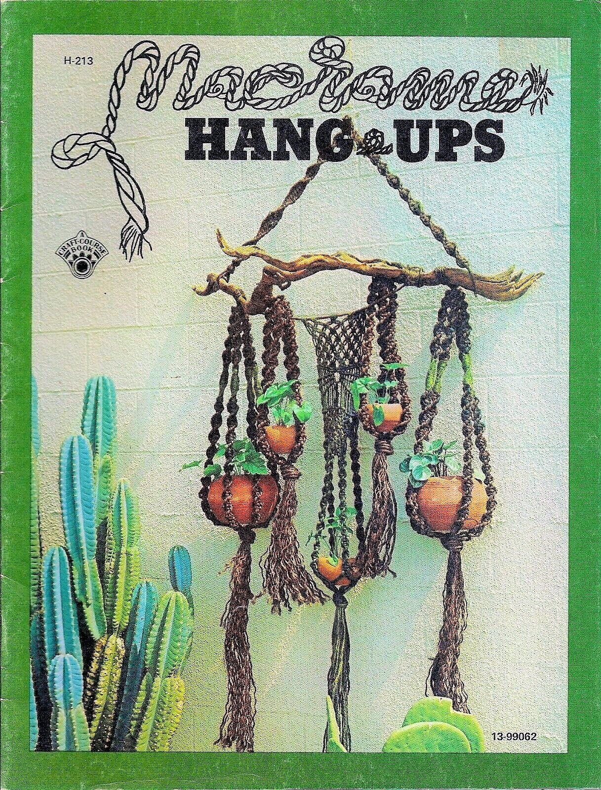 Holiday Hang-ups Book 2 Plastic Canvas Pattern Book/leisure Arts