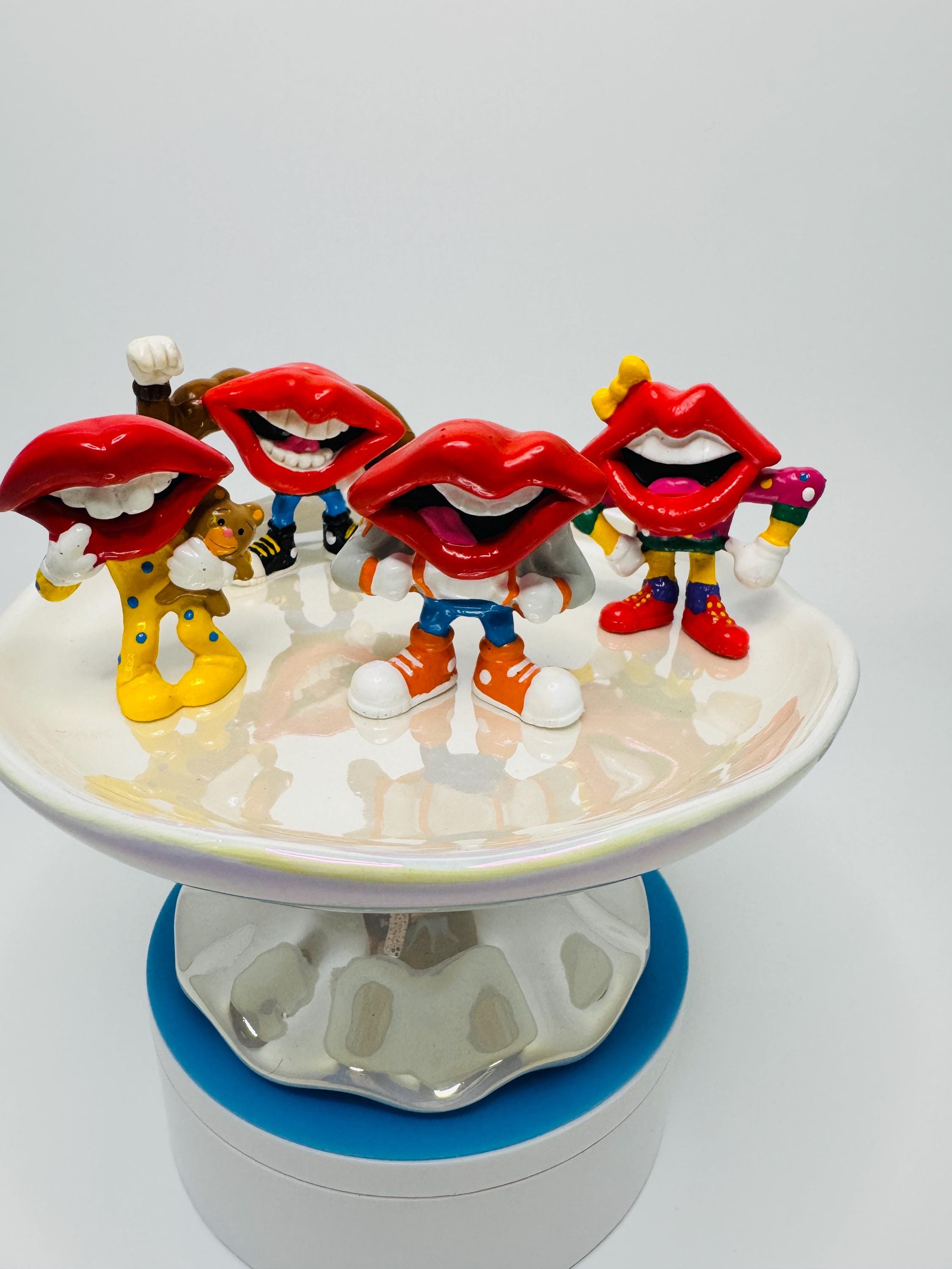 Tang Lips Figures - Etsy