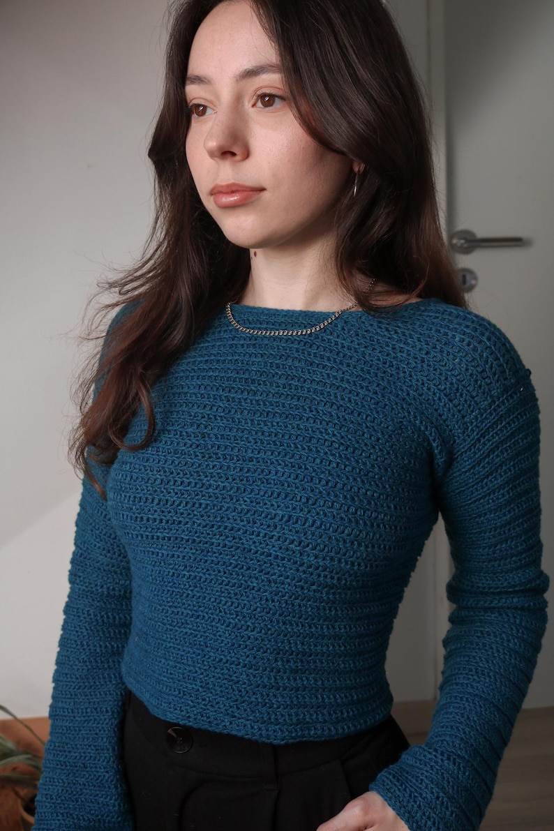 Crochet Blouse Pattern – Backless Top with Bow Tie (PDF) image 3