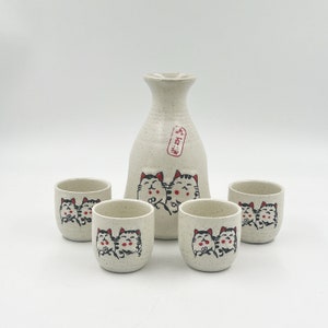 Saki Cup Set Sakura Sake Cup - Tokkuri Bottle & 4 Ochoko Cups