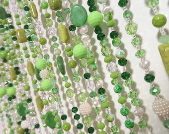 Green Beaded Short Curtains Window, Hippie Decor, Window Curtains, Hippie Room Decor, Beaded Curtain Doorway, Beaded Curtain Window