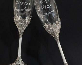 Juego de copas de flauta de boda.