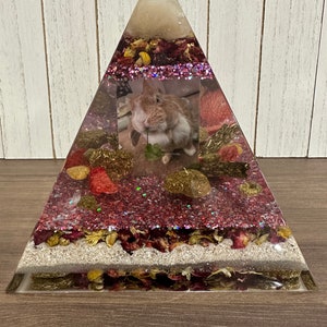 Pet memorial pyramid, large, resin memorial, dog/cat ashes