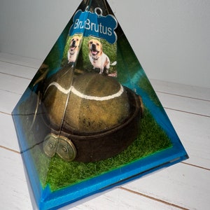 Pet memorial pyramid, large, resin memorial, dog/cat ashes