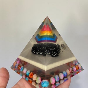 Small Pet (4 inch) memorial pyramid, resin memorial, dog/cat/bunny/ any small animal