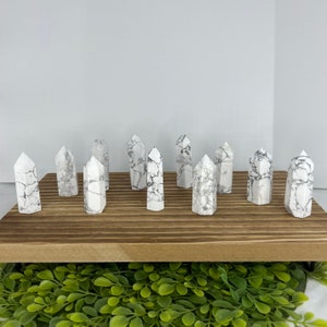 Howlite tower