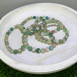 Green Flower Agate Bead Bracelet