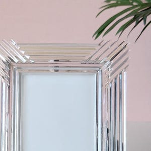 90&#39;s Elaborate Beveled Glass 3.5&quot; x 5&quot; Picture Frame