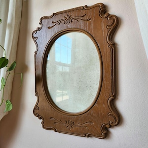 Large Rustic Early American Faux Wood Oval Picture Frame, Detailed Rounded Cottagecore Wall Decor 10" x 13" Picture or Print