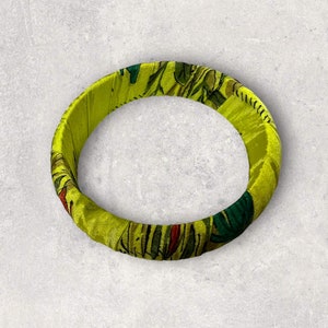Boho Large Fabric Wrapped Wood Bangles, Bohemian Sari Silk Bracelet, Silk Bangle, Silk Wrapped Bracelet, Bangle, Boho, Silk Wrap, Upcycled