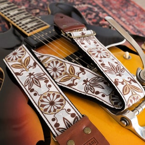 Bondi vintage custom handmade guitar strap, Genuine leather ends