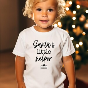 Santa's Little Helper - SVG - Santa SVG - First Christmas SVG - peutershirt svg - grappige kerst svg - digitale download - bestanden knippen
