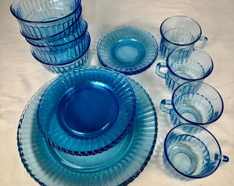 Vintage Ice Blue Glass Dinnerware Set for 4 - Fortecrisa Mexico