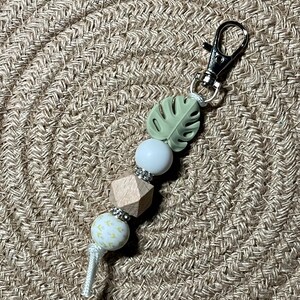 Monstera Leaf Keychain