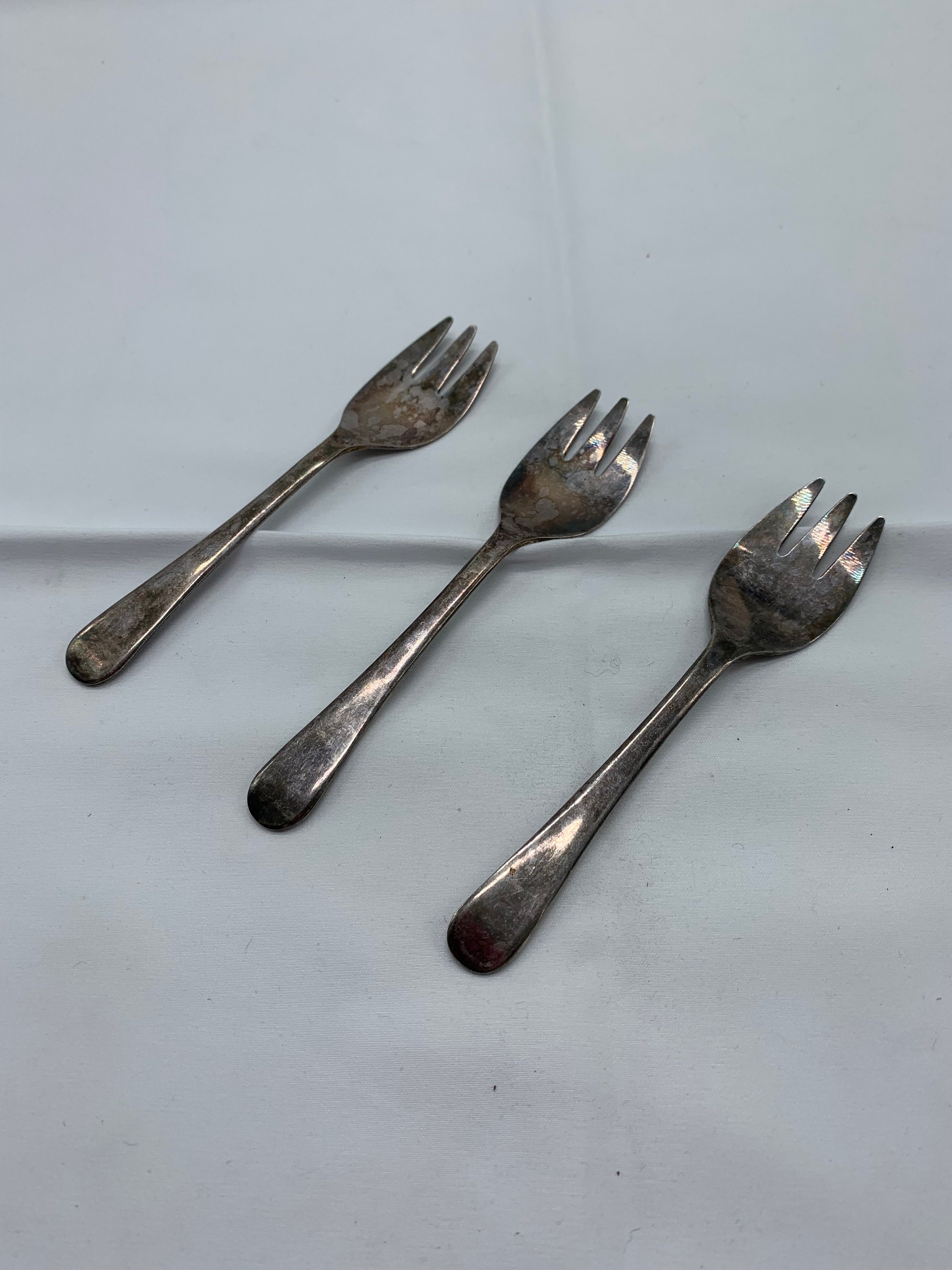 Vintage Sheffield Silver Plate Cocktail Forks, Set of 3 - Etsy display picture 2