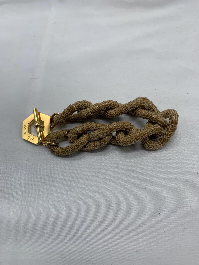 A chain link “python “ bracelet with toggle clasp. bild 10