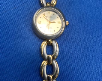 A pre-owned Relic brand, bracelet watch.