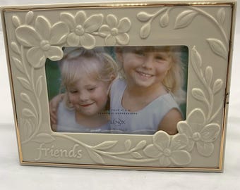 New Lenox “friends”, 4x6 picture frame.