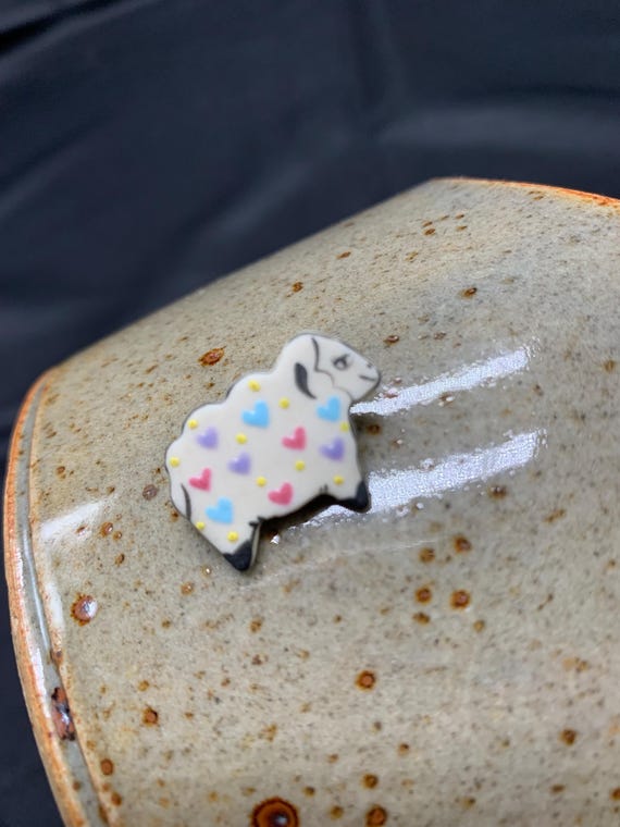 A tiny multicolored sheep pin in ceramic. - image 3
