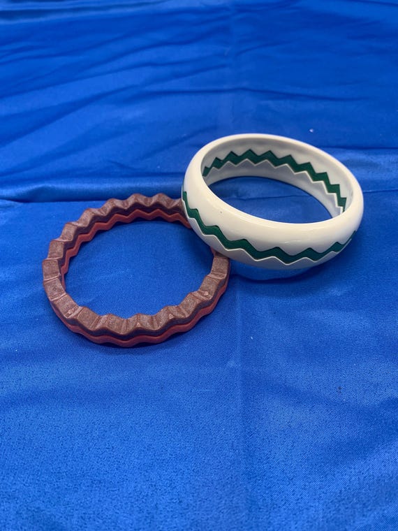 Puzzle bracelet, set of five zig zag bangles. - image 4