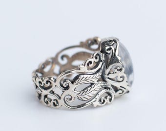 Moonstone Sterling Silver Ring, Handcrafted Jewelry, Delicate Scrollwork Design, Moonstone Gemstone