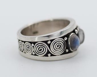 Moonstone Sterling Silver Ring, Handcrafted Jewelry, Boho Vintage Design
