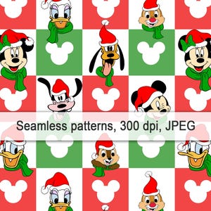 Puede incluir: Patrón sin costuras con los personajes de dibujos animados Mickey Mouse, Minnie Mouse, Donald Duck, Goofy, Pluto y Chip y Dale, todos con gorros de Papá Noel y bufandas verdes. El fondo es una cuadrícula de cuadrados rojos, blancos y verdes.