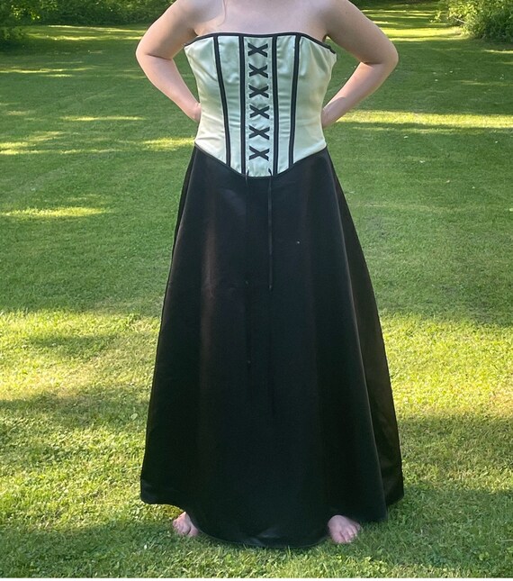 Vintage Gunne Sax Prom Dress Size 6 Black Corset Whimsy Goth Victorian  Vampire Gothic Corset Silk Poofy Evening Gown Measurements Below - Etsy