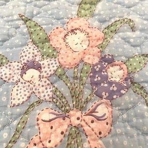 Vintage Baby Quilt Blanket Cottagecore Bears Pastel Cottagecore Floral 37x48 Kitschy Nursery Flowers w/ Faces Anthropomorphic Grandmas House