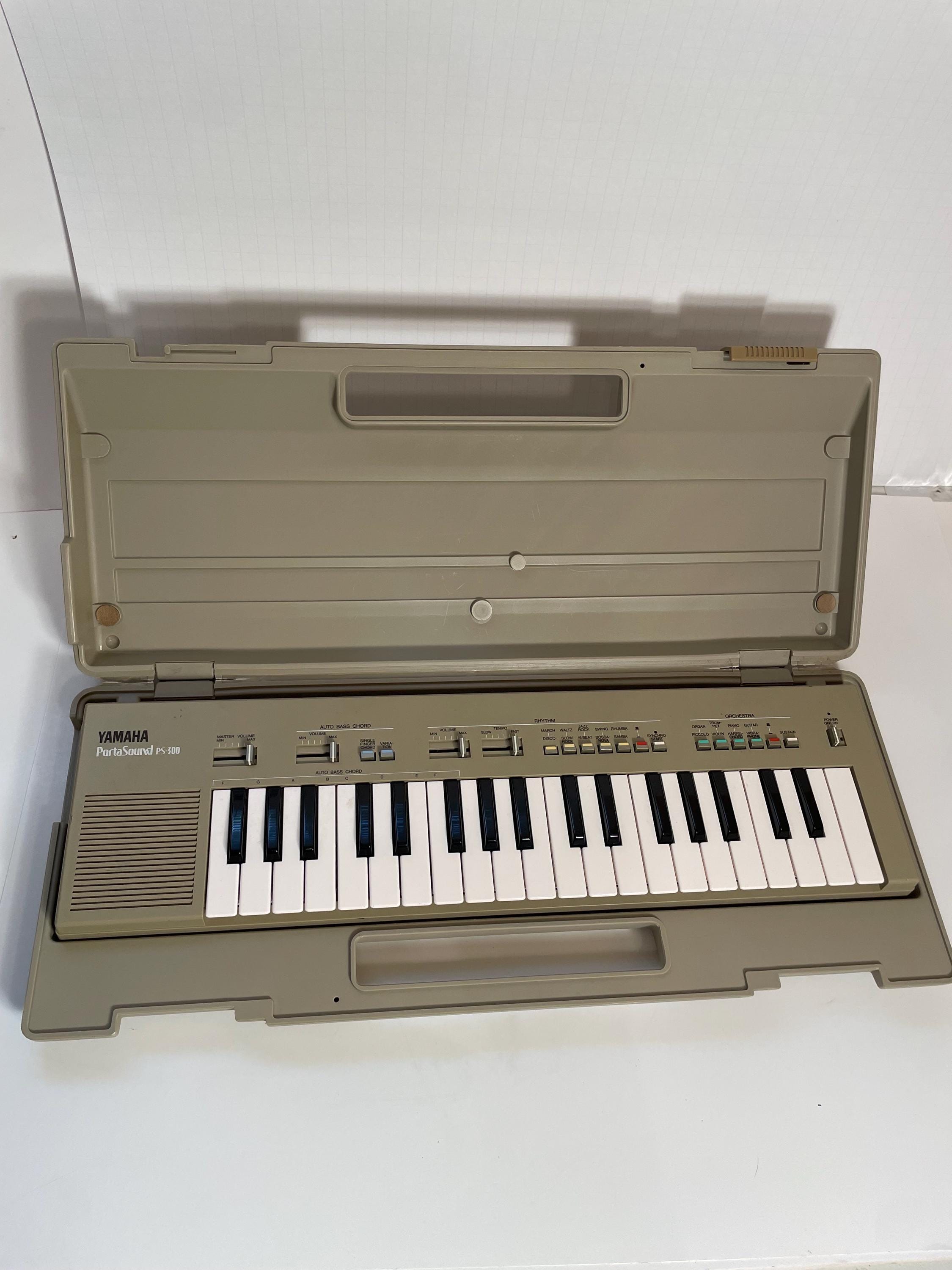 Yamaha Portasound PS 300 Keyboard Electronic Mini