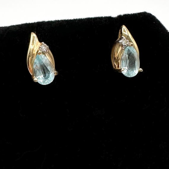 Blue Topaz and Diamond 14k Gold Stud Earrings Pea… - image 5