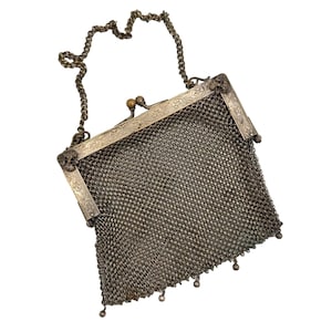 Bolso de noche antiguo de plata alemana con borlas colgantes de malla de eslabones de cadena marcadas con WJ Co