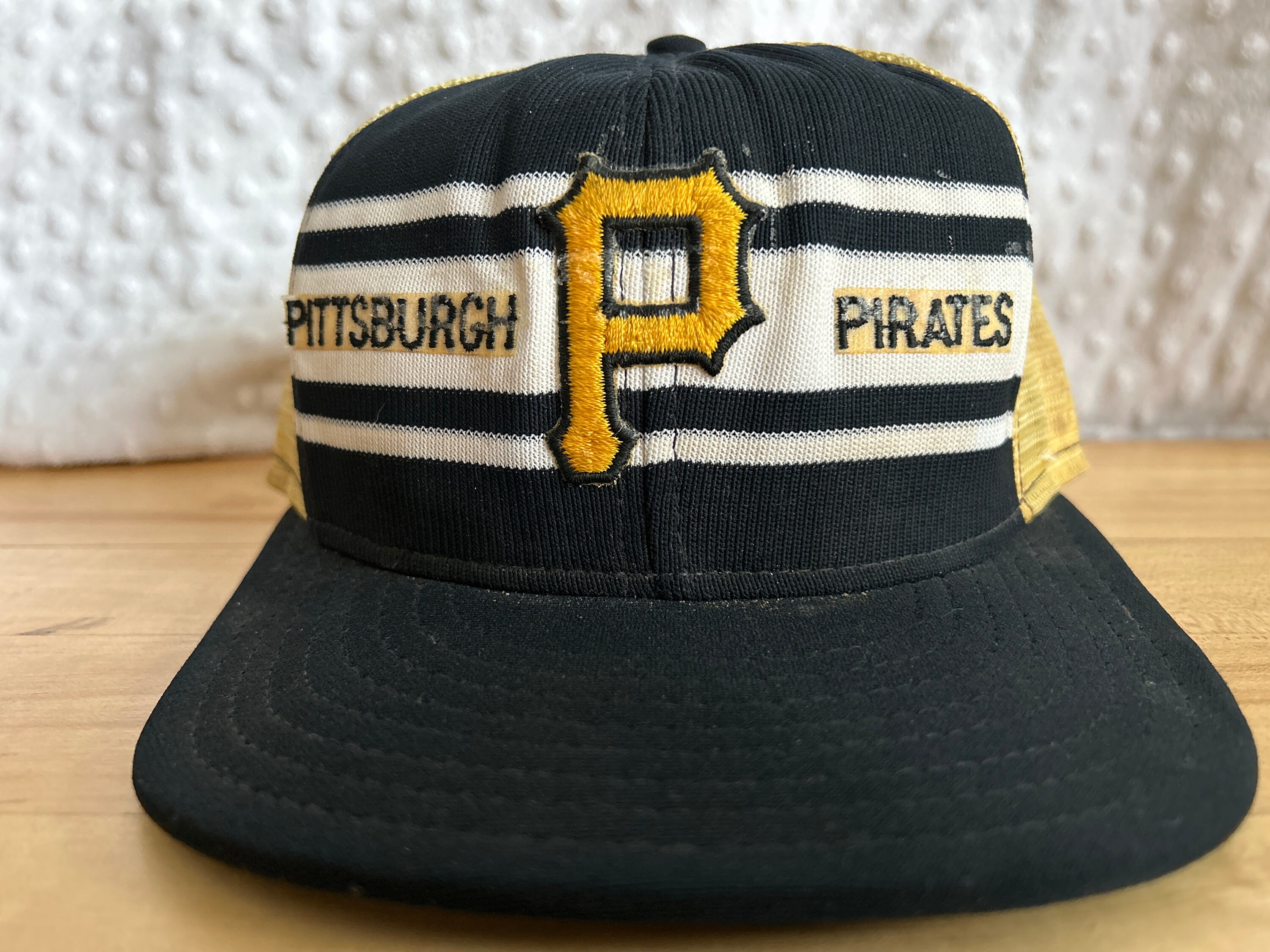 Casquette MLB Vintage Pittsburgh Pirates – Noir Et Jaune – Taille 7 – Sports Specialties