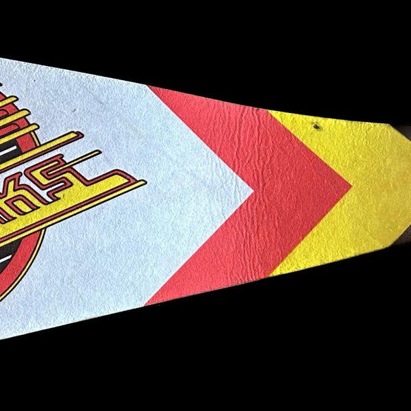 Vintage NHL Vancouver Canucks pennant