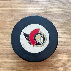 Vintage Ottawa Senators puck