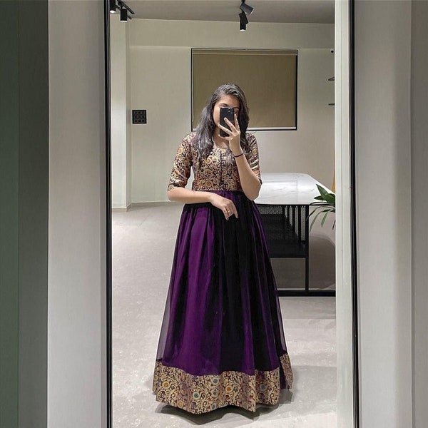 Partywear Anarkali kurta| kurta salwar| Indian wear| Festive wear| traditional kurti| kurti set| Casual wear| Partywear| purple| Golden