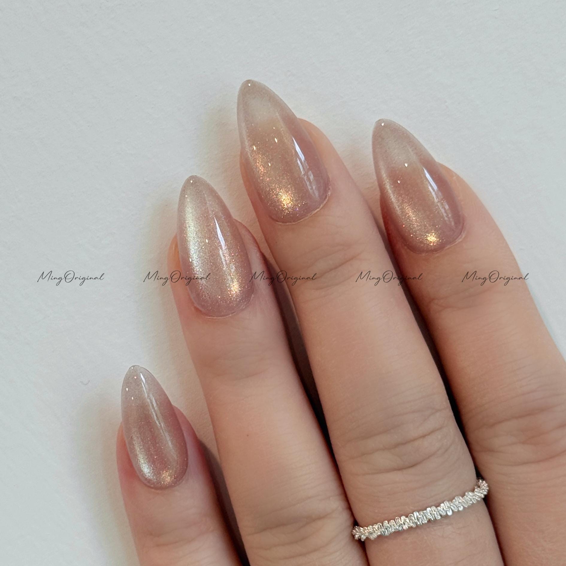 Oeil de chat transparent transparent en verre ton violet nude super pâle, presse magnétique semi-transparente pour oeil de chat sur les ongles, faux ongle pailleté, MO583