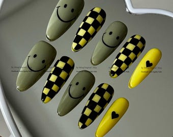 Y2K Smiley Face Press on Nails, Sage Green and Yellow Checkerboard Nails, Streetwear Style Heart Accent Fake Nails, Retro Aesthetic, MO986